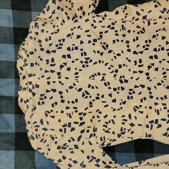 Vintage.  Made in USA. Millicent of California. 1 button blouse. Size 4 - Picture 12 of 12